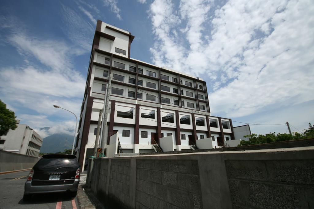 Fair Tale Motel - Sea Hualien Extérieur photo